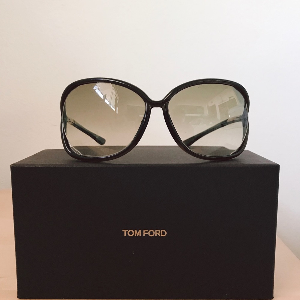 Tom Ford RAQUEL Sunglasses